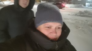 Общение. Отвечаю на комментарии. Запекла голень индейки. Прогуливаемся с мужем.