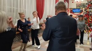 27 декабря.Три лилии ...