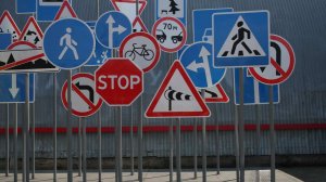 В России появятся новые дорожные знаки с 1 января