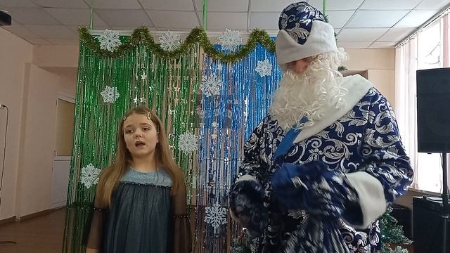 Заморайченкова Ксения, 8 лет (РСШ № 2) / Е. Благинина "Мороз"