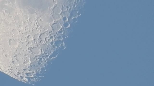 Приехали на рыбалку и тут такое началось. Вид Луны на восходе Сонца смотреть онлайн