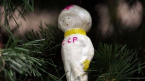 Катиркина Соня из 10Б рассказывает о Советских ёлочных игрушках