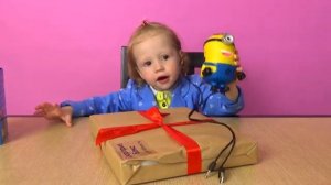 Распаковка МЕГА крутых подарков и Обзор посылки СюрпризБокс [get.gt]