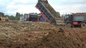 Невероятный бульдозер и самосвал на 10 колес, работающие на новом строительстве | Потрясающая строит