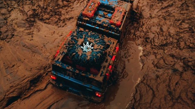 Экстремальное песочное радиоуправляемое приключение на оффроуде Crossrc EMO X4 Leopard 4x4 смотреть онлайн