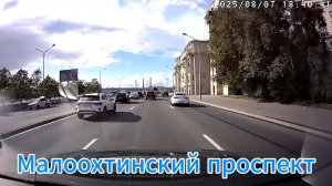 Малоохтинский проспект из окна авто Санкт-Петербург