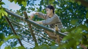 15 дней строительства кухни вручную и изготовления всего необходимого из бамбука и камня.