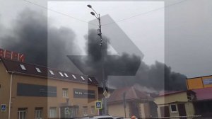 Пожар охватил автосервис в Сочи на площади 1000 "квадратов"