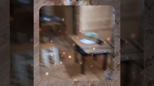 1000043855.mp4 (Собака наблюдает за устройством лестницы на 2 этаж в доме А-фрейм)