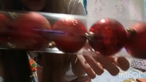 наряжаем ёлку у бабушки