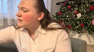 Девочка с РАС (Аутизм) делает маме макияж ❤️