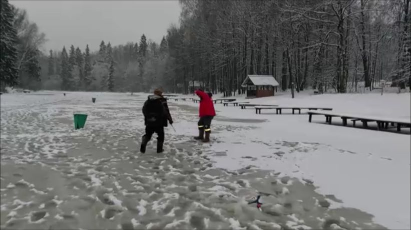 Поимки форели на рассвете. Клёвое место, Лосиный остров, верхний водоём. смотреть онлайн