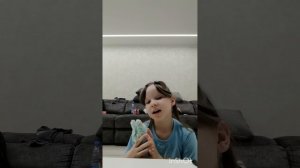 Убираюсь в зале под Новый год