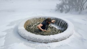 Я поймал 100кг рыбы на замёрзшем озере.