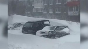 Из-за мощного снегопада режим ЧС введен в нескольких районах Камчатского края.