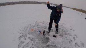 ЖОР ЩУКИ НА ЖЕРЛИЦЫ В РОСТОВСКОЙ ОБЛАСТИ.