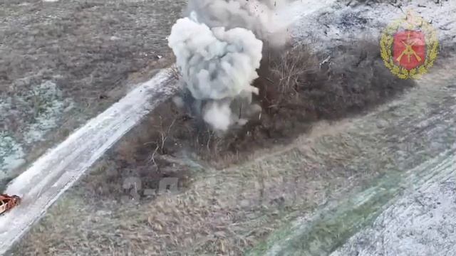 Штурмовик ВС РФ уничтожил украинский блиндаж и сбил вражеский FPV-дрон смотреть онлайн