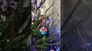 Ёлка новогодняя с эксклюзивными игрушками - подробный рассказ о каждой игрушке