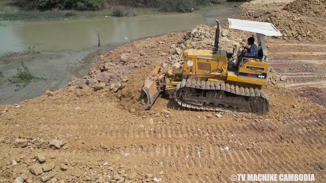 Incredible NEW Combine Filling Land Step by Step Mitsubishi Pushing & DumpTruck5T Unloading Stone смотреть онлайн