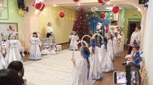 ТАНЕЦ СНЕЖИНКИ ГР 8