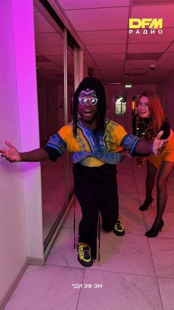 «РАЗБУДИЛЬНИКИ» не позволят никому украсть новогоднее настроение! 🎄 смотреть онлайн