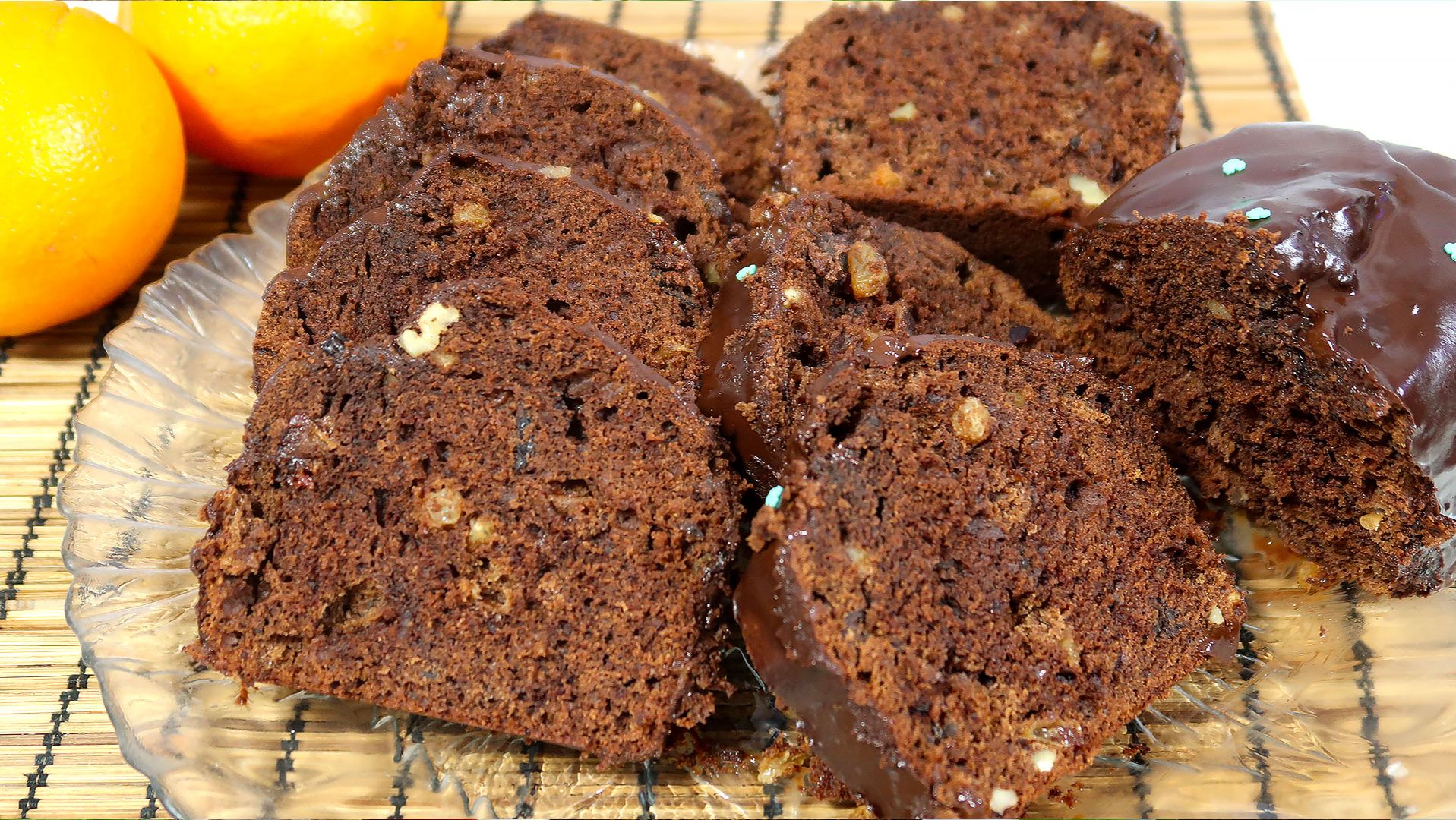 Очень шоколадный кекс с сухофруктами и орехами смотреть онлайн