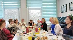 Пение хором,предновогодние посиделки😃🌲🎉