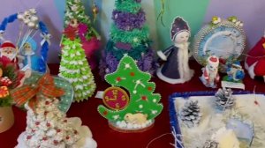 🎉✨🎄 Сотрудники детского сада № 37 «Звездочка» АН ДОО "Алмазик" украсили здание