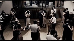 Эту песню играли в каждом дворе в 70Х _Я плачу я рыдаю дорогая_