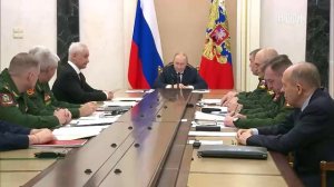 Полное видео совещания Путина с командующими группировками войск по ситуации в зоне СВО