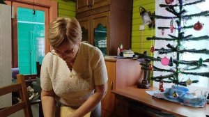 Елку наряжаю/показываю ёлочные игрушки 🌲❄️