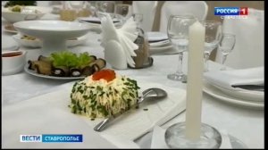 Сколь стоит  накрыть новогодний стол в этом году