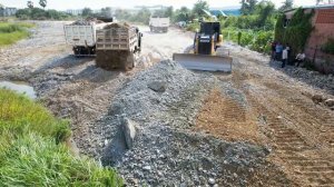 Удивительный бульдозер SHANTUI DH17 C3, погружающийся в глубокую воду с помощью 5-тонных самосвалов,