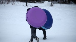 В Подмосковье дети чуть не погибли, катаясь на ватрушке