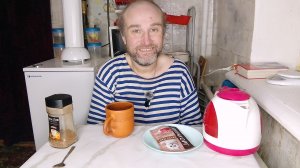 кофепитие с Рыжулей. планы поменялись. молебен 1 января. когда теперь пойду в храм. пост. шизофрения