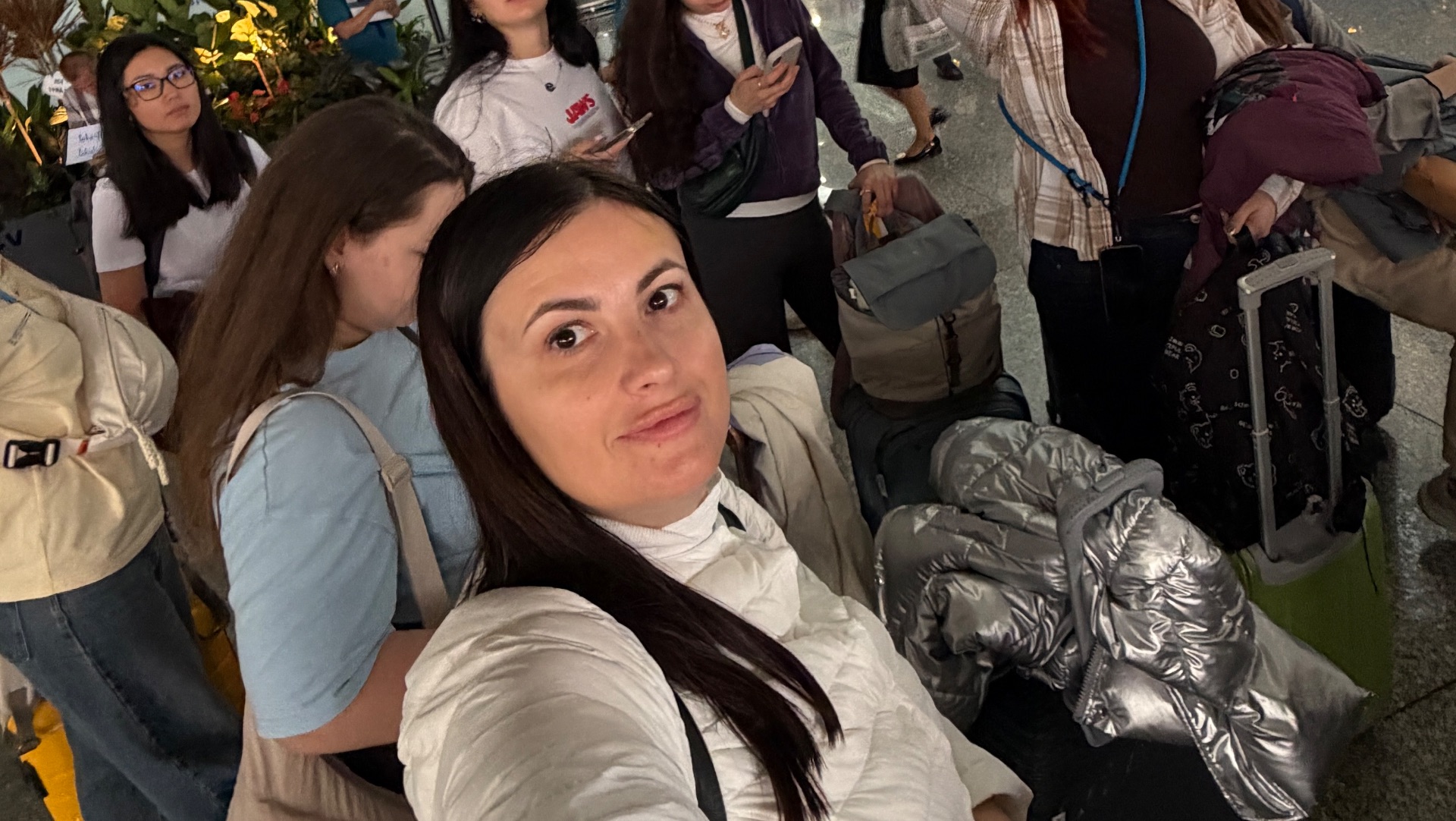 1.1. Перелет во Вьетнам. Лайфхаки для перелета. Реалити "Аня и Вьетнам"