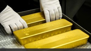 Экономист объяснил причины снижения стоимости фьючерсов на драгоценные металлы