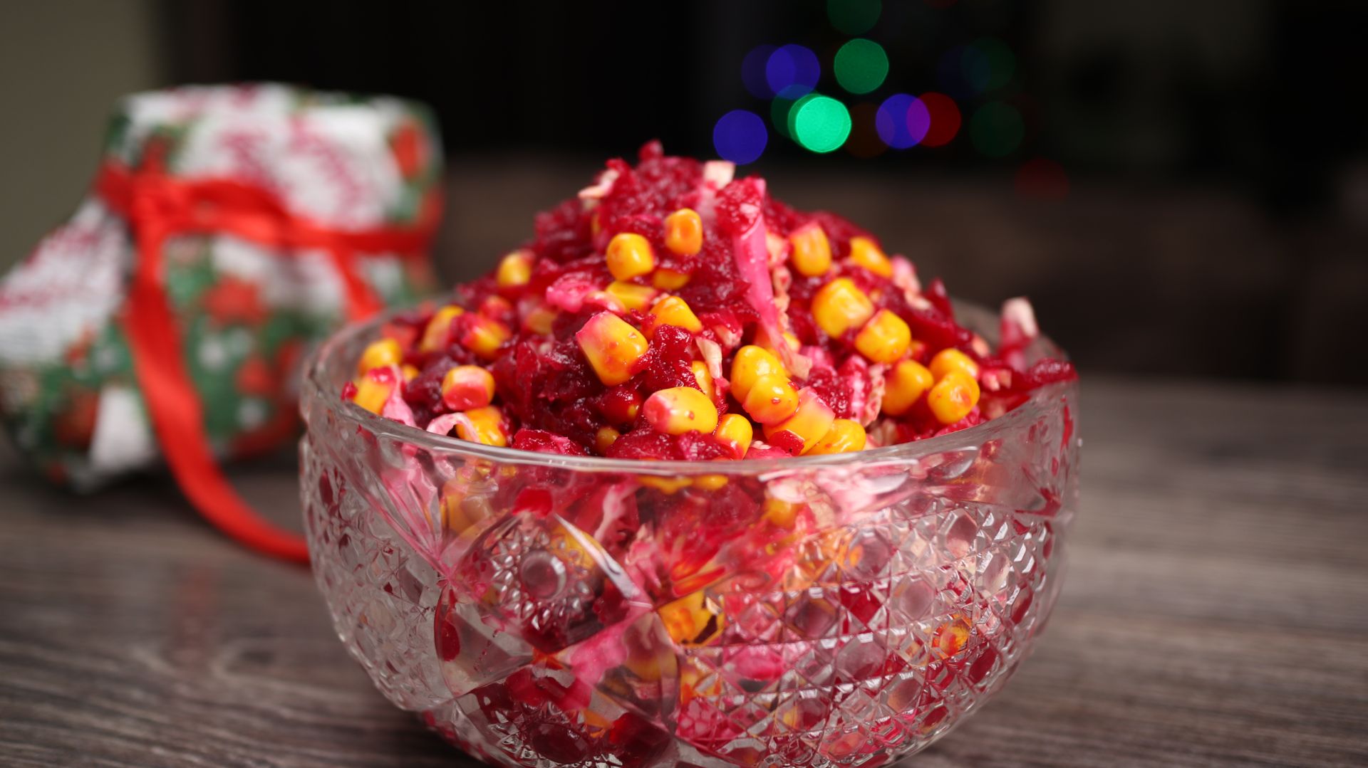 Простой и яркий салат из свёклы и кукурузы | Быстро и вкусно смотреть онлайн