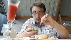 Отличный ужин на свежем воздухе. Для тех, кто не видел.