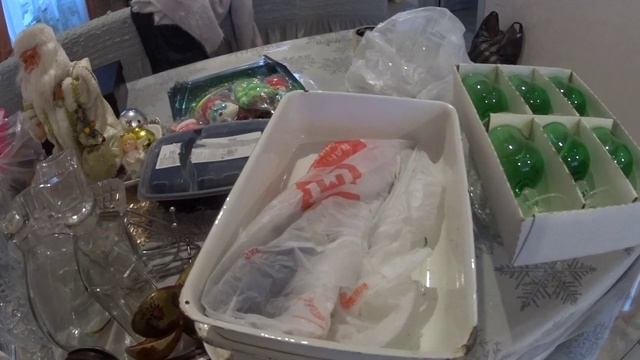 Простая жизнь в деревне. Разбираю посуду. Покупка продуктов к новому году. смотреть онлайн