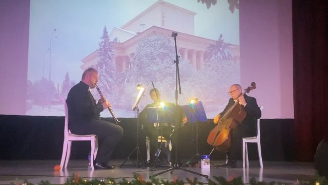 Трио «Ощущения» Trio Sensations Д.Пьерпонт D.Pierrepont Звените, колокольчики! Gingle Bells смотреть онлайн