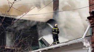 Открытое горение ликвидировано в жилом доме во Владивостоке