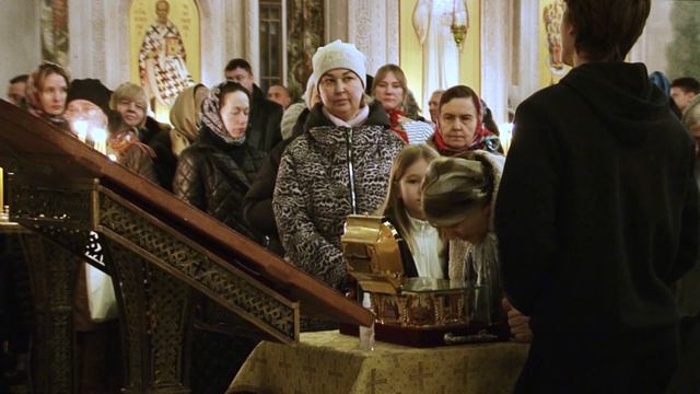 Иеромонах Афанасий (Дерюгин) о пребывании ковчега с мощами святителя Луки Крымского в Москве 2025 г. смотреть онлайн