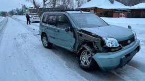 Выезд на встречную полосу стал причиной ДТП в Колпашеве