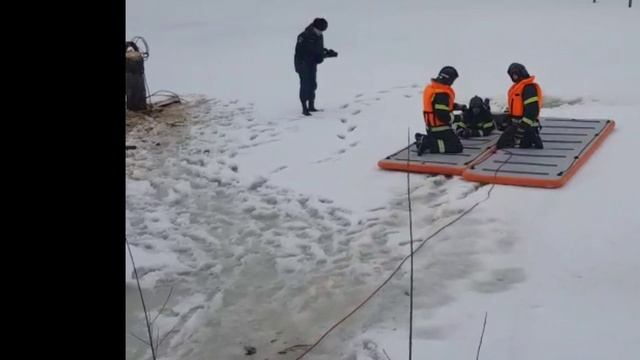 Тренировка на плотах спасение на льду