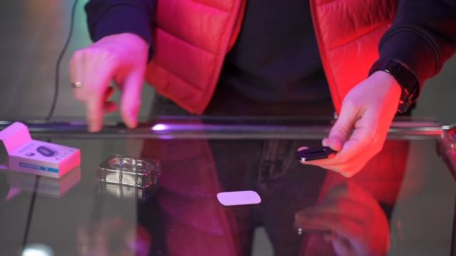 Держатель телефона магнитный на панель Q10 смотреть онлайн