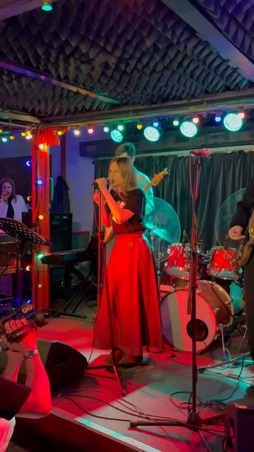 Вокал. Выступление ученика музыкальной школы Sing & Play