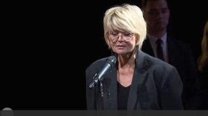 Меньшова указала на благородство и достоинство народной артистки РФ Алентовой