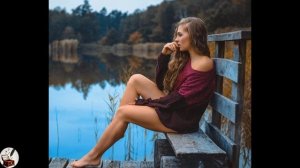 Кадриль голоса|Автор-Ольга Павлова|Стихи, Суно,Видео|То скрипочкой по камешкам, то саксом под мостом