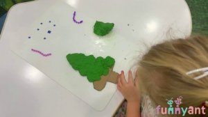 "Елочка" - мукасолька у детей младшей группы